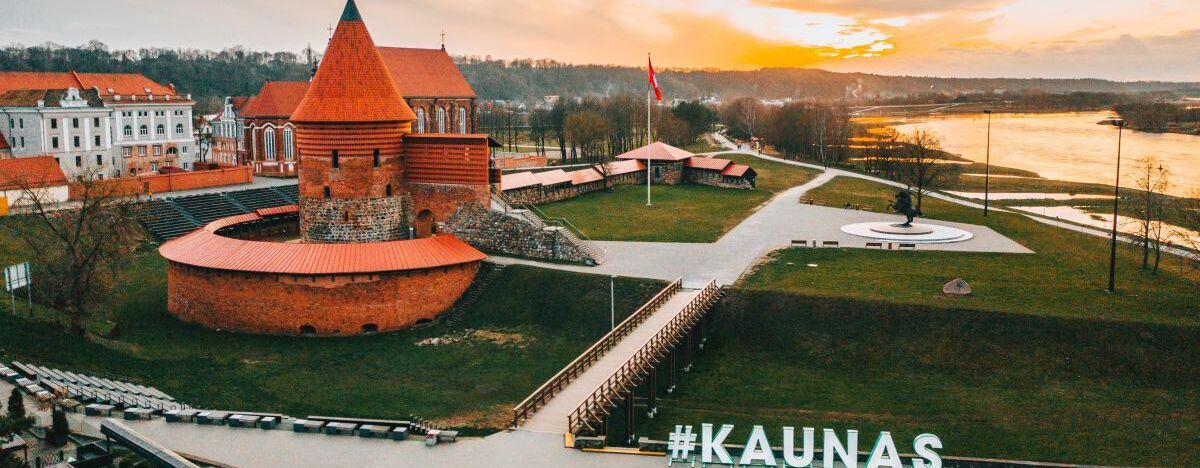 Car Hire Kaunas Airport near me